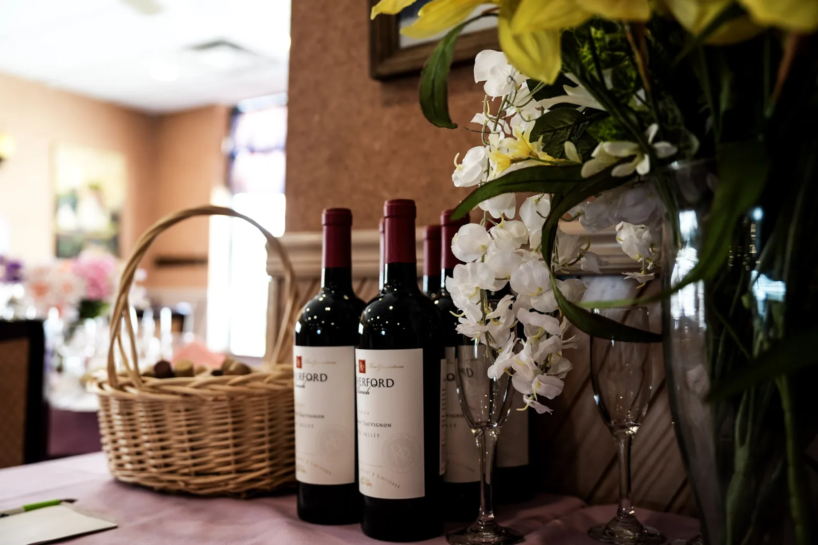 Wine bar near Wantagh and Seaford at Ciminelli's